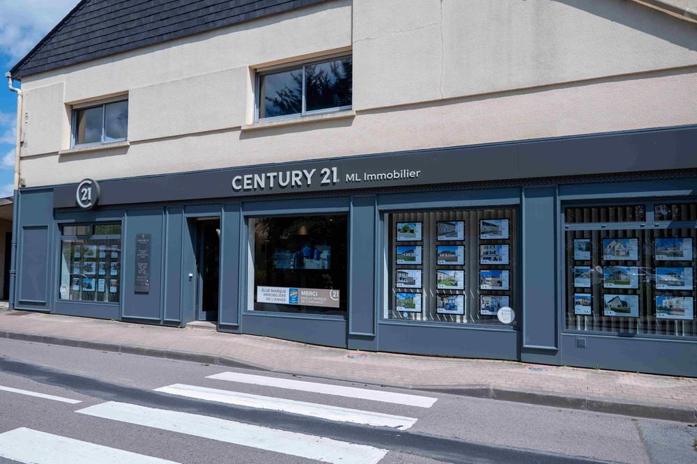 l'équipe de l'agence ML Immobilier