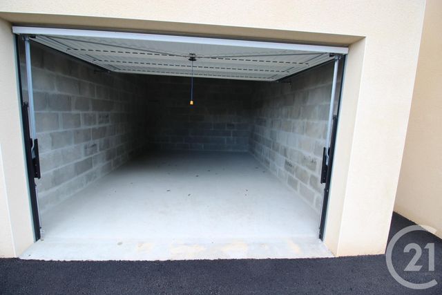 parking à louer - 20.0 m2 - ARGENTAN - 61 - BASSE-NORMANDIE - Century 21 Ml Immobilier