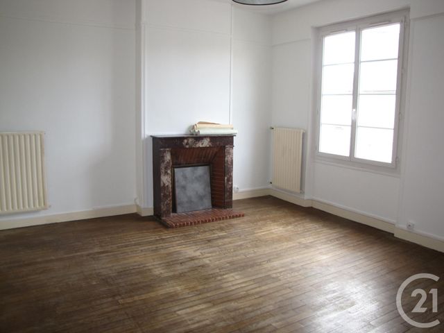 Appartement F3 à louer - 3 pièces - 69.99 m2 - ARGENTAN - 61 - BASSE-NORMANDIE - Century 21 Ml Immobilier