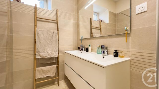 maison à vendre - 6 pièces - 165.0 m2 - ARGENTAN - 61 - BASSE-NORMANDIE - Century 21 Ml Immobilier