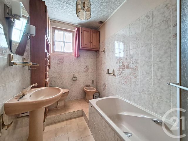 maison à vendre - 5 pièces - 118.0 m2 - ARGENTAN - 61 - BASSE-NORMANDIE - Century 21 Ml Immobilier