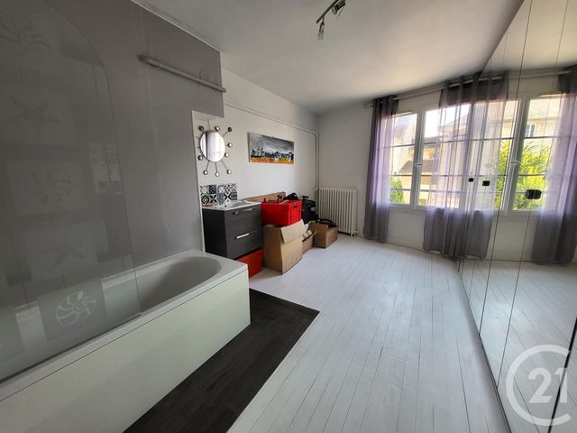 maison à vendre - 6 pièces - 120.67 m2 - ARGENTAN - 61 - BASSE-NORMANDIE - Century 21 Ml Immobilier