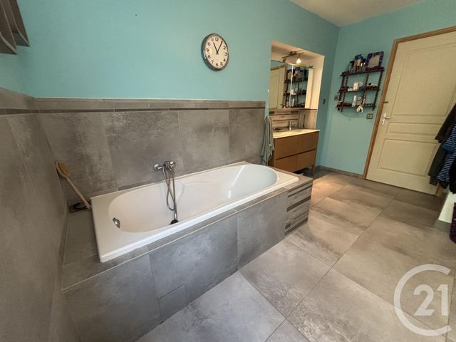 maison à vendre - 6 pièces - 164.0 m2 - ARGENTAN - 61 - BASSE-NORMANDIE - Century 21 Ml Immobilier