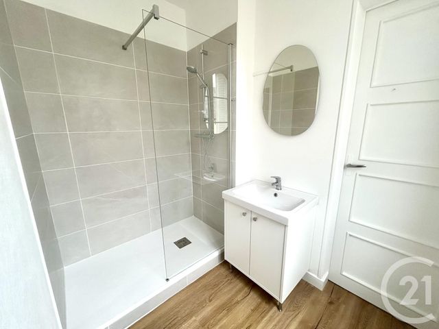 Appartement F3 à louer - 3 pièces - 70.7 m2 - ARGENTAN - 61 - BASSE-NORMANDIE - Century 21 Ml Immobilier