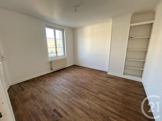 Appartement à louer - 3 pièces - 77.0 m2 - ARGENTAN - 61 - BASSE-NORMANDIE - Century 21 Ml Immobilier