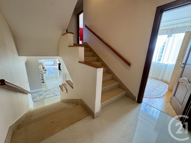 Afficher la photo en grand maison à vendre - 7 pièces - 244.0 m2 - ARGENTAN - 61 - BASSE-NORMANDIE - Century 21 Ml Immobilier