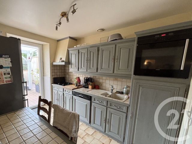 maison à vendre - 8 pièces - 93.6 m2 - ARGENTAN - 61 - BASSE-NORMANDIE - Century 21 Ml Immobilier