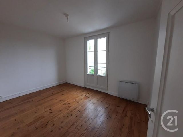 Appartement F3 à louer - 3 pièces - 67.0 m2 - TRUN - 61 - BASSE-NORMANDIE - Century 21 Ml Immobilier