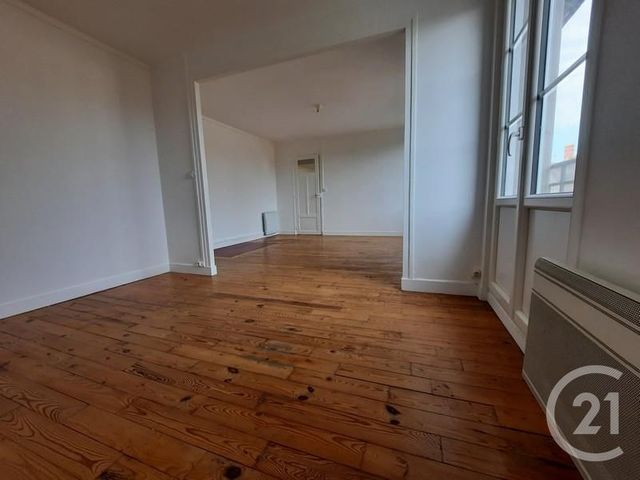 Appartement F3 à louer - 3 pièces - 67.0 m2 - TRUN - 61 - BASSE-NORMANDIE - Century 21 Ml Immobilier