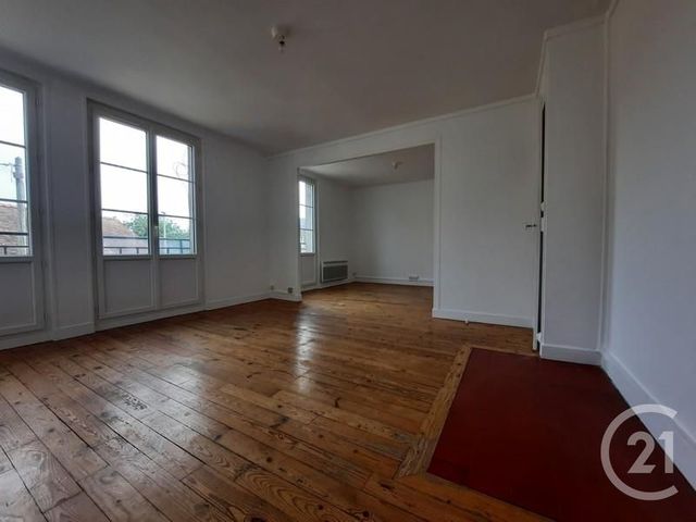 Appartement F3 à louer - 3 pièces - 67.0 m2 - TRUN - 61 - BASSE-NORMANDIE - Century 21 Ml Immobilier