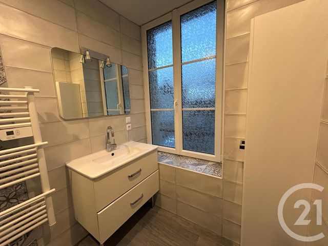 maison à louer - 5 pièces - 102.08 m2 - ARGENTAN - 61 - BASSE-NORMANDIE - Century 21 Ml Immobilier