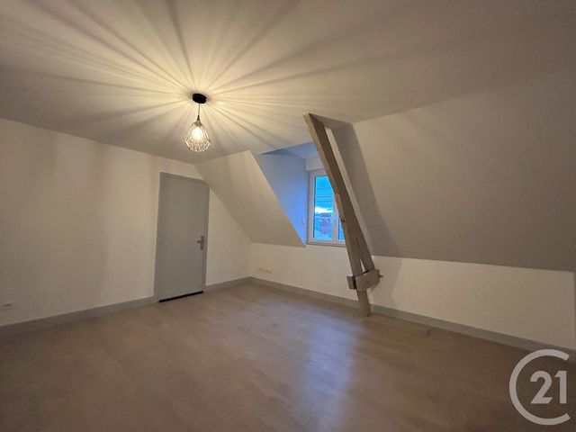 maison à louer - 5 pièces - 102.08 m2 - ARGENTAN - 61 - BASSE-NORMANDIE - Century 21 Ml Immobilier