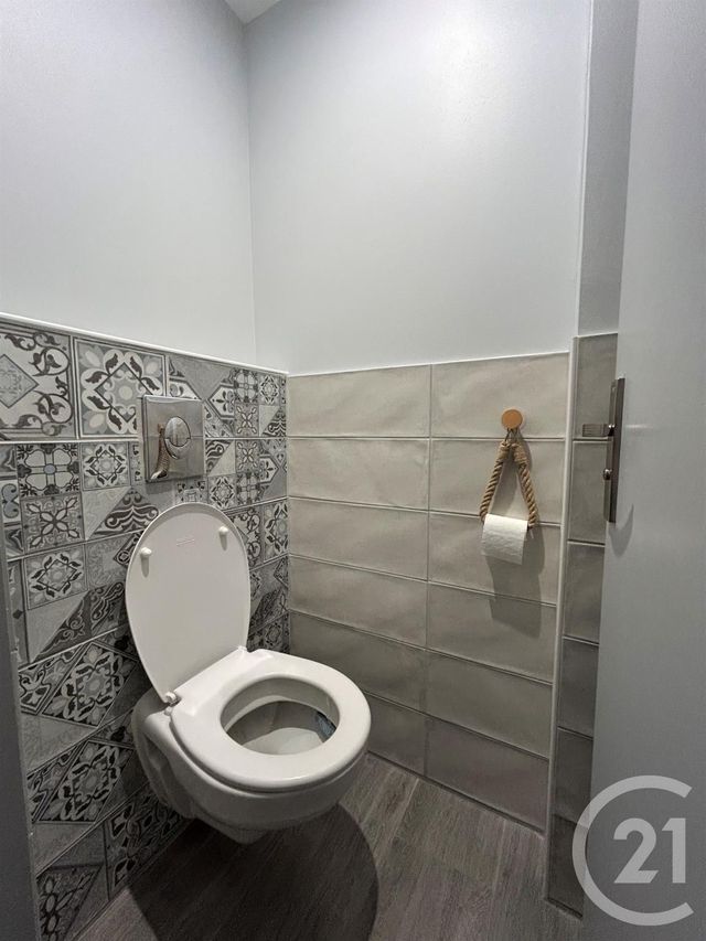 maison à louer - 5 pièces - 102.08 m2 - ARGENTAN - 61 - BASSE-NORMANDIE - Century 21 Ml Immobilier