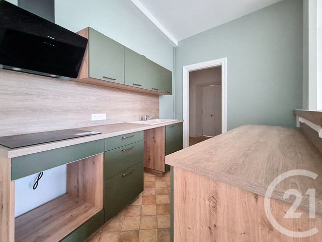 Appartement F5 à louer - 5 pièces - 130.0 m2 - ARGENTAN - 61 - BASSE-NORMANDIE - Century 21 Ml Immobilier