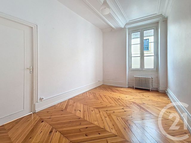 Appartement F5 à louer - 5 pièces - 130.0 m2 - ARGENTAN - 61 - BASSE-NORMANDIE - Century 21 Ml Immobilier