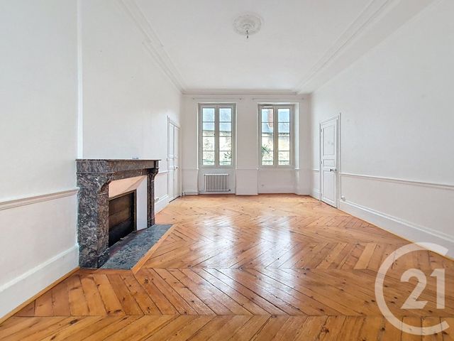 Appartement F5 à louer - 5 pièces - 130.0 m2 - ARGENTAN - 61 - BASSE-NORMANDIE - Century 21 Ml Immobilier