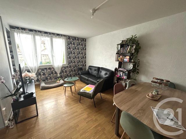 maison à louer - 4 pièces - 80.0 m2 - ARGENTAN - 61 - BASSE-NORMANDIE - Century 21 Ml Immobilier