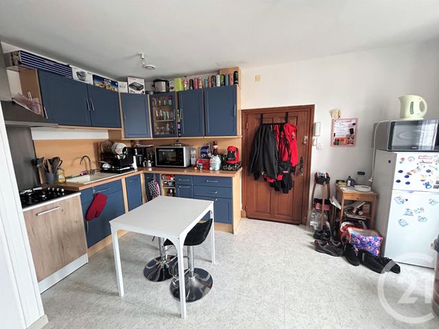 Appartement F2 à louer - 3 pièces - 46.0 m2 - ECOUCHE LES VALLEES - 61 - BASSE-NORMANDIE - Century 21 Ml Immobilier