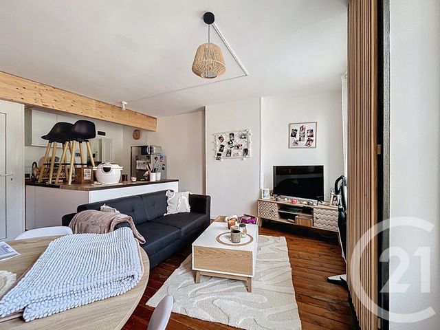 Appartement F2 à louer - 2 pièces - 45.0 m2 - TRUN - 61 - BASSE-NORMANDIE - Century 21 Ml Immobilier