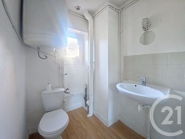 Appartement F1 à louer - 2 pièces - 33.0 m2 - TRUN - 61 - BASSE-NORMANDIE - Century 21 Ml Immobilier