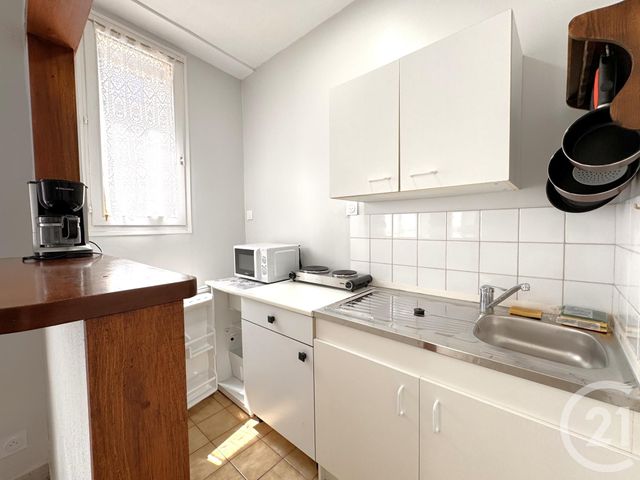 Appartement F1 à louer - 1 pièce - 27.0 m2 - ARGENTAN - 61 - BASSE-NORMANDIE - Century 21 Ml Immobilier