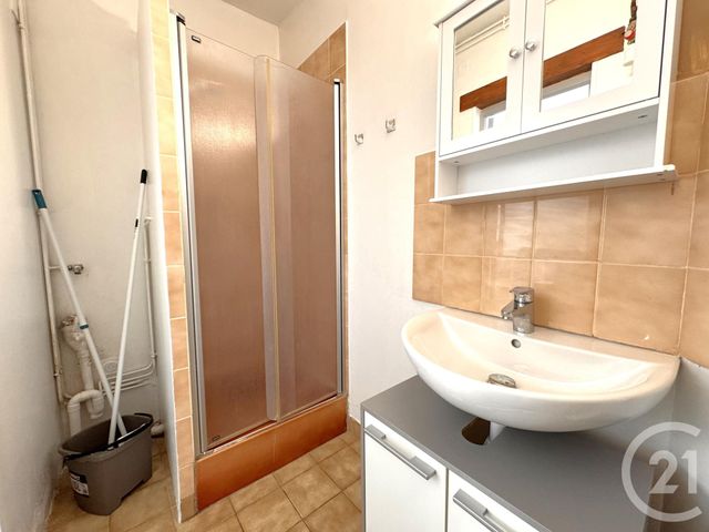 Appartement F1 à louer - 1 pièce - 27.0 m2 - ARGENTAN - 61 - BASSE-NORMANDIE - Century 21 Ml Immobilier