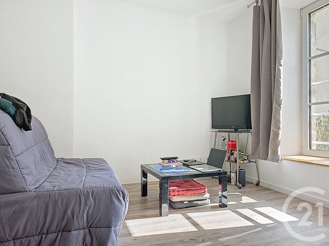Appartement F2 à louer - 2 pièces - 48.0 m2 - ARGENTAN - 61 - BASSE-NORMANDIE - Century 21 Ml Immobilier