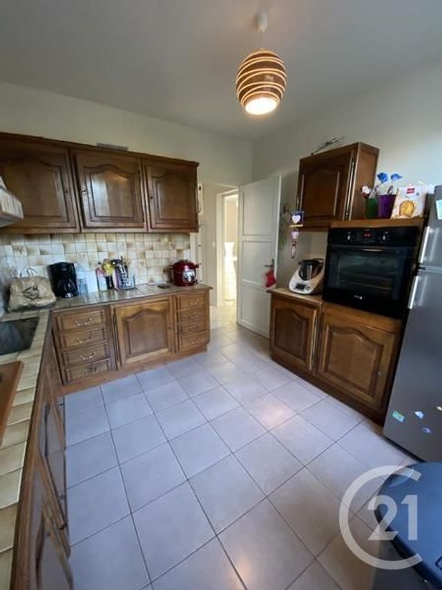 maison à louer - 6 pièces - 115.1 m2 - ARGENTAN - 61 - BASSE-NORMANDIE - Century 21 Ml Immobilier