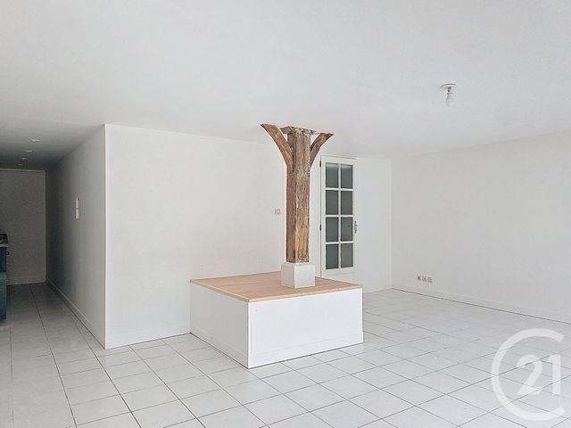 Appartement F2 à louer - 3 pièces - 65.0 m2 - ARGENTAN - 61 - BASSE-NORMANDIE - Century 21 Ml Immobilier