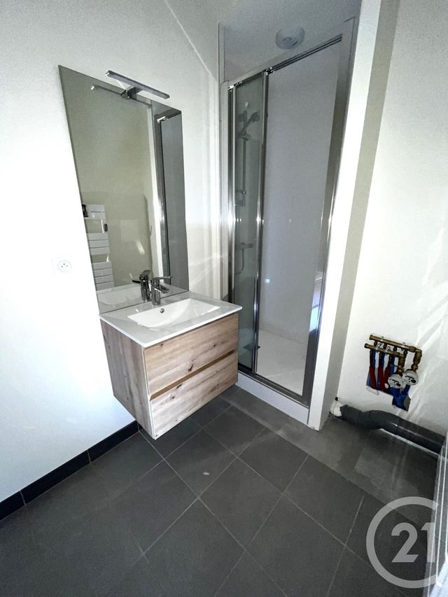 Appartement F3 à louer - 3 pièces - 56.0 m2 - ARGENTAN - 61 - BASSE-NORMANDIE - Century 21 Ml Immobilier