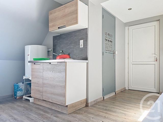 Appartement F1 à louer - 1 pièce - 24.3 m2 - ARGENTAN - 61 - BASSE-NORMANDIE - Century 21 Ml Immobilier