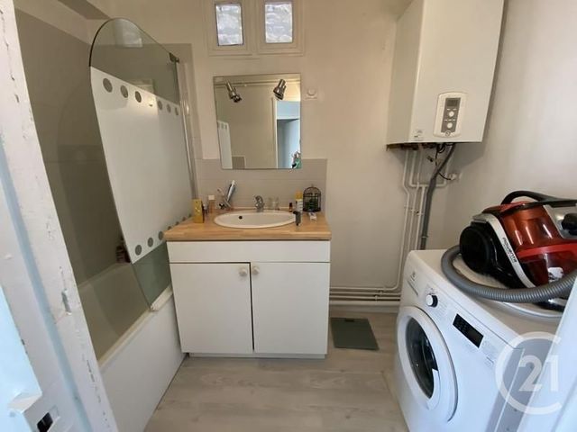 Appartement F2 à louer - 2 pièces - 42.18 m2 - ARGENTAN - 61 - BASSE-NORMANDIE - Century 21 Ml Immobilier