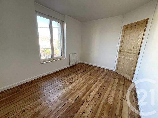 Appartement F3 à louer - 3 pièces - 49.0 m2 - TRUN - 61 - BASSE-NORMANDIE - Century 21 Ml Immobilier