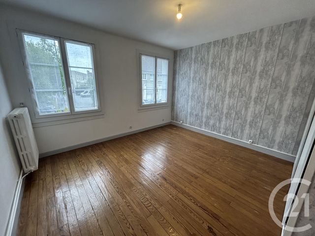 Appartement à louer - 2 pièces - 52.8 m2 - ARGENTAN - 61 - BASSE-NORMANDIE - Century 21 Ml Immobilier