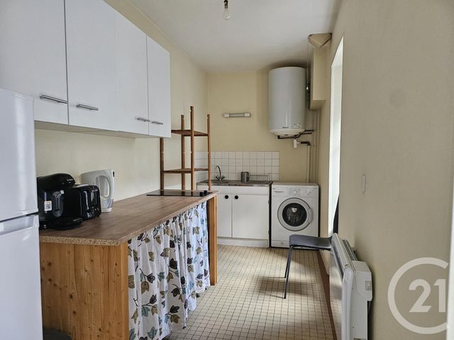 Appartement F1 bis à louer - 2 pièces - 44.0 m2 - ARGENTAN - 61 - BASSE-NORMANDIE - Century 21 Ml Immobilier