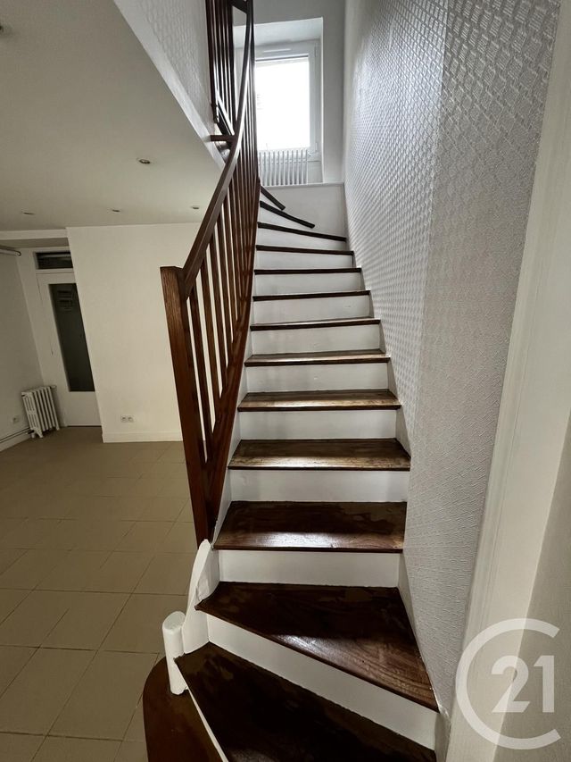 maison à louer - 3 pièces - 71.0 m2 - ARGENTAN - 61 - BASSE-NORMANDIE - Century 21 Ml Immobilier