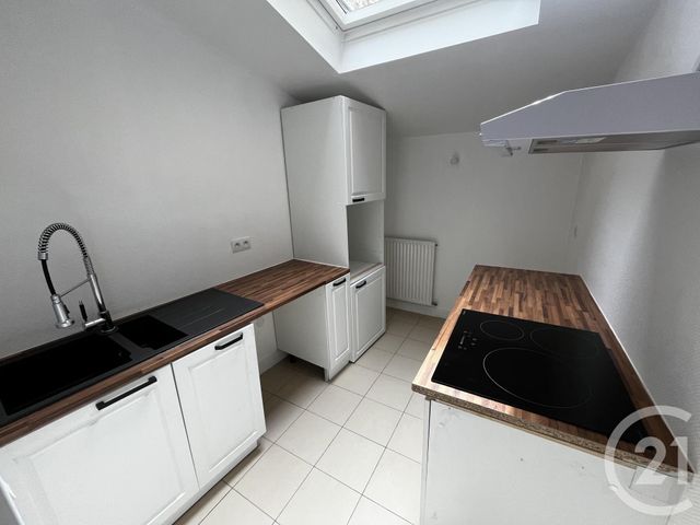 maison à louer - 3 pièces - 71.0 m2 - ARGENTAN - 61 - BASSE-NORMANDIE - Century 21 Ml Immobilier