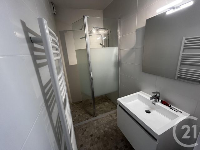 maison à louer - 3 pièces - 71.0 m2 - ARGENTAN - 61 - BASSE-NORMANDIE - Century 21 Ml Immobilier