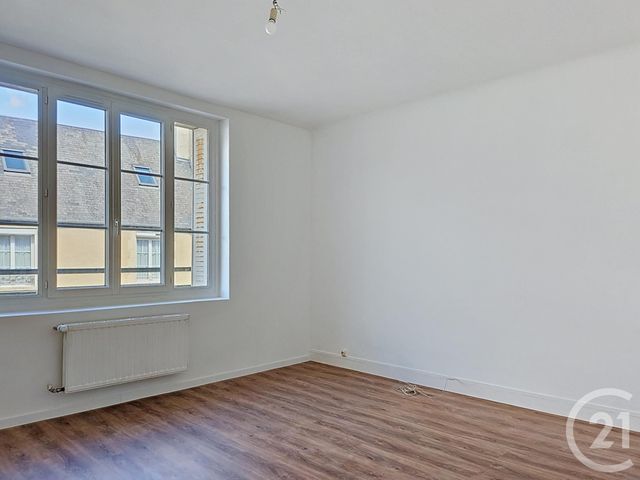 Appartement F2 à louer - 2 pièces - 47.75 m2 - ARGENTAN - 61 - BASSE-NORMANDIE - Century 21 Ml Immobilier