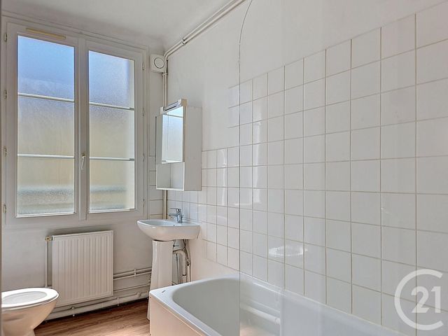 Appartement F2 à louer - 2 pièces - 47.75 m2 - ARGENTAN - 61 - BASSE-NORMANDIE - Century 21 Ml Immobilier