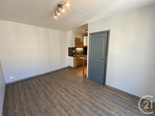 Appartement F2 à louer - 2 pièces - 27.84 m2 - ARGENTAN - 61 - BASSE-NORMANDIE - Century 21 Ml Immobilier