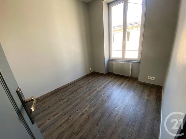 Appartement F2 à louer - 2 pièces - 27.84 m2 - ARGENTAN - 61 - BASSE-NORMANDIE - Century 21 Ml Immobilier