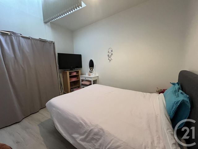 Appartement F4 à louer - 4 pièces - 74.0 m2 - ARGENTAN - 61 - BASSE-NORMANDIE - Century 21 Ml Immobilier
