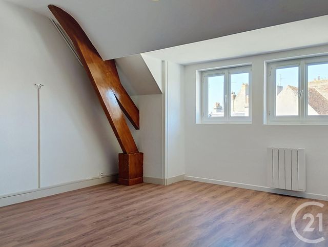 Appartement F2 à louer - 2 pièces - 66.0 m2 - ARGENTAN - 61 - BASSE-NORMANDIE - Century 21 Ml Immobilier