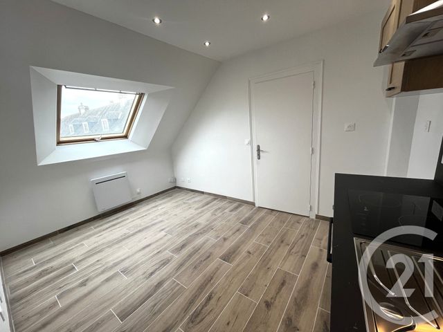 Appartement F2 à louer - 2 pièces - 21.0 m2 - ARGENTAN - 61 - BASSE-NORMANDIE - Century 21 Ml Immobilier