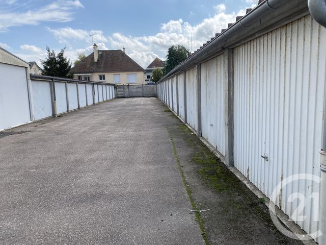 parking à louer - 12.0 m2 - ARGENTAN - 61 - BASSE-NORMANDIE - Century 21 Ml Immobilier