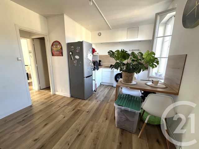 Appartement F3 à louer - 3 pièces - 47.0 m2 - TRUN - 61 - BASSE-NORMANDIE - Century 21 Ml Immobilier